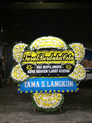 Papan Bunga Duka di Muarareja